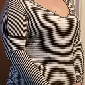Long sleeve batwing striped shirt